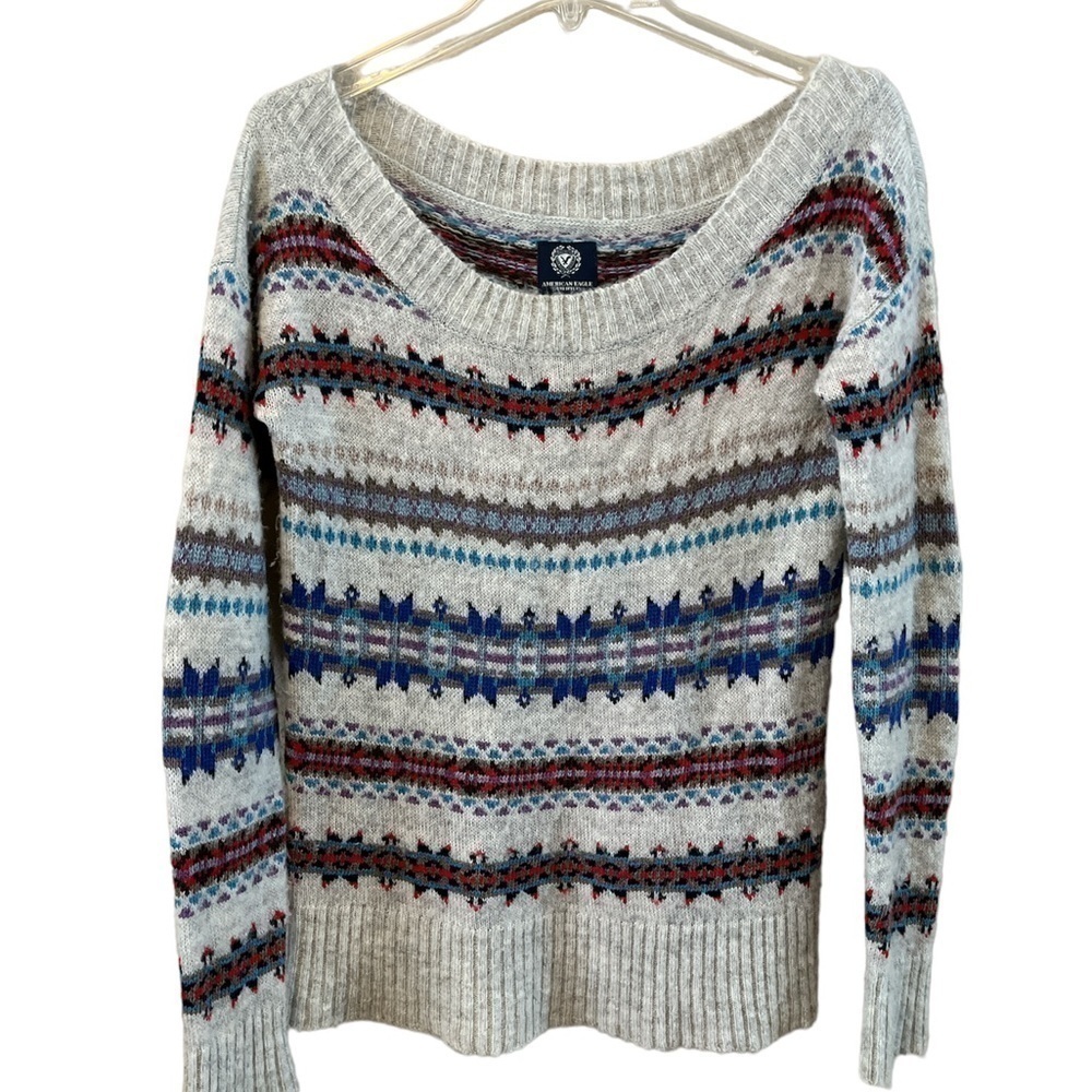 American Eagle Outfitters 74% wool blend striped design sweater size M